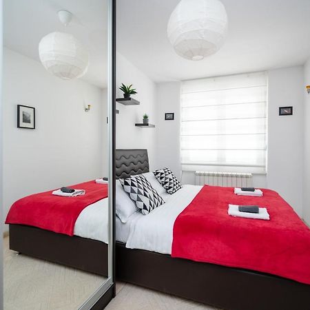 Bright 1Bdr Apartment In The City Center Sarajevo Luaran gambar
